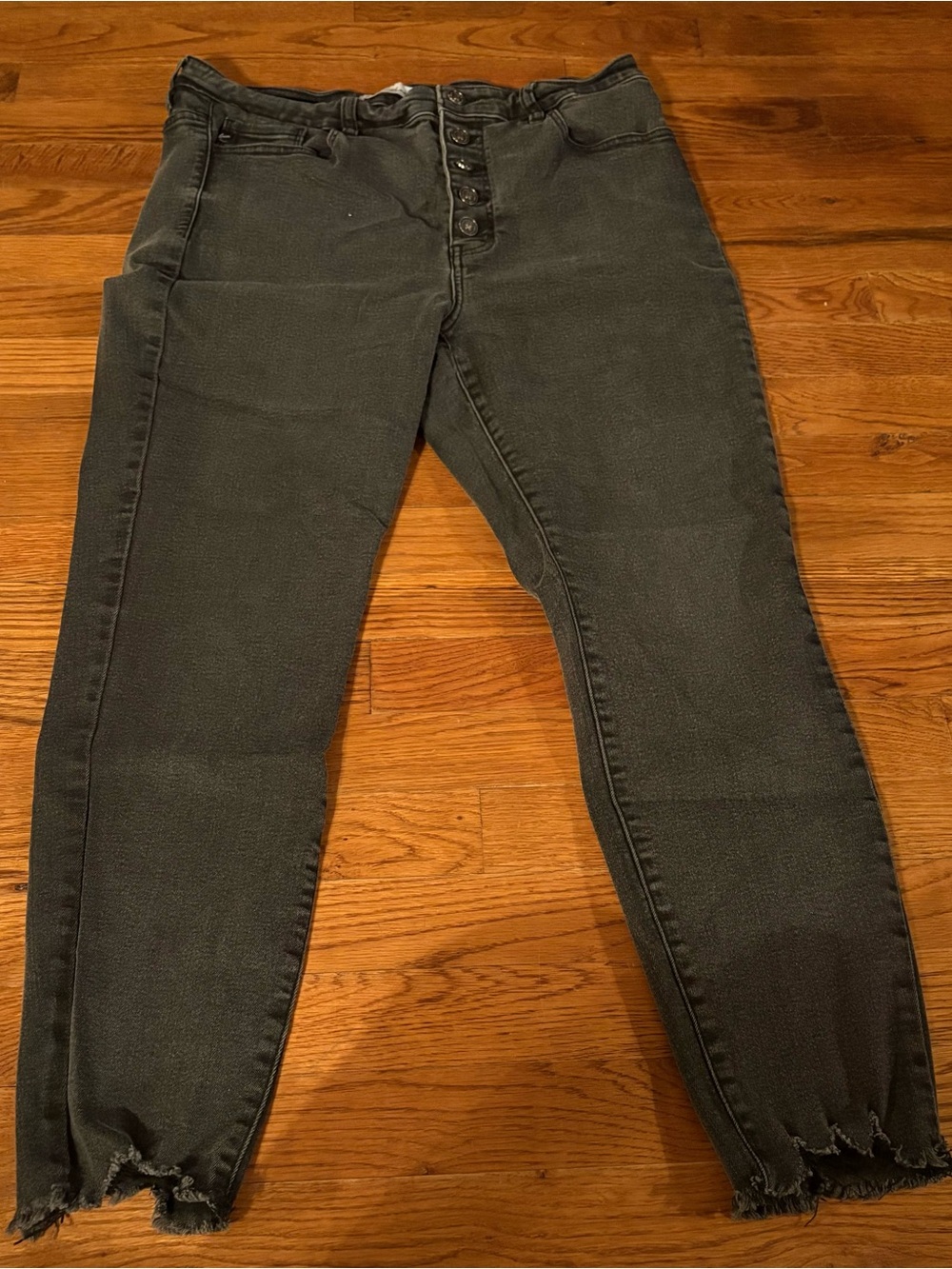 KanCan Button Fly Raw Hem Black Skinny Jeans, Size XL, EUC